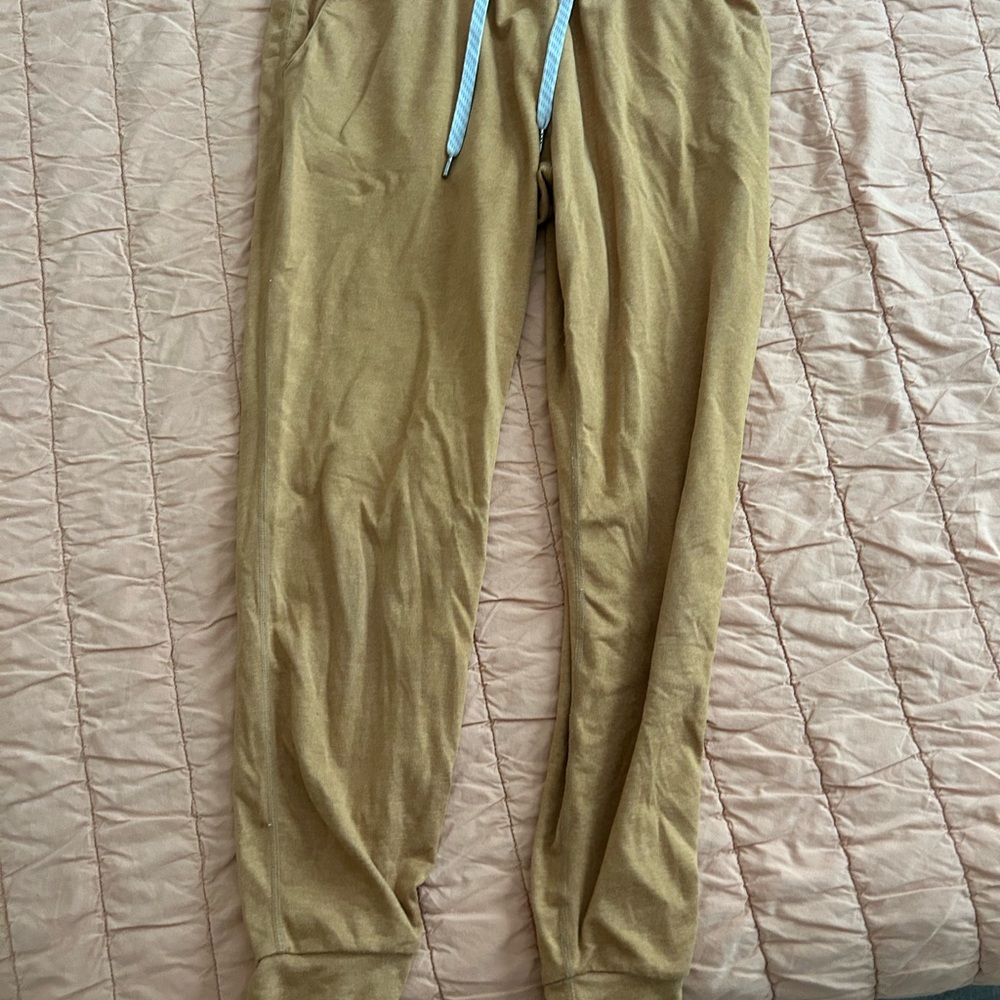 Vuori joggers